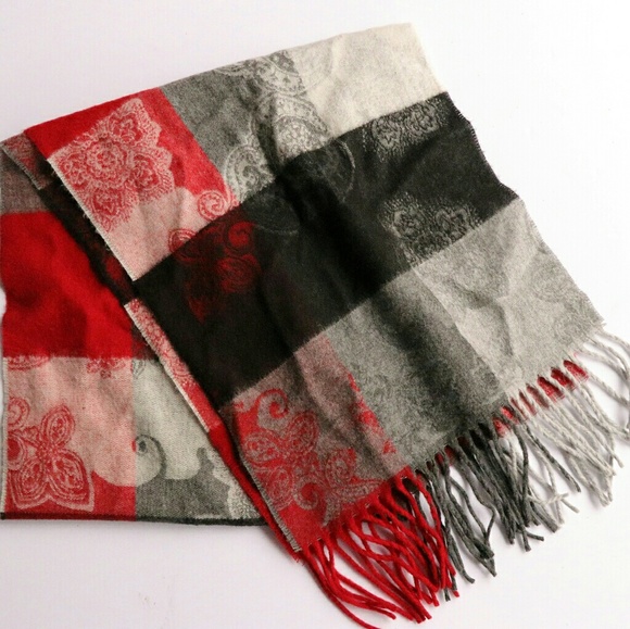 croft & barrow Accessories - 2/$10 Croft & Borrow Classic Color Scarf